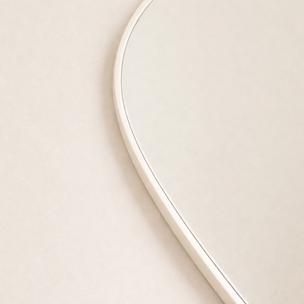 Teardrop Mirror for Sophisticated Spaces